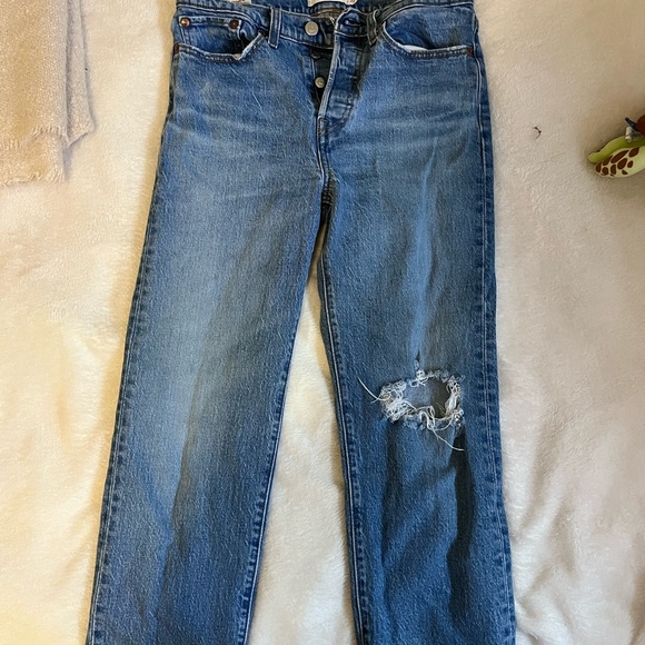 Levi’s - Picture 1 of 3